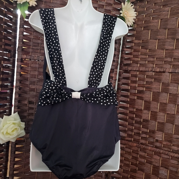 Sirena Swimming suite one pice Good condition - Picture 2 of 8